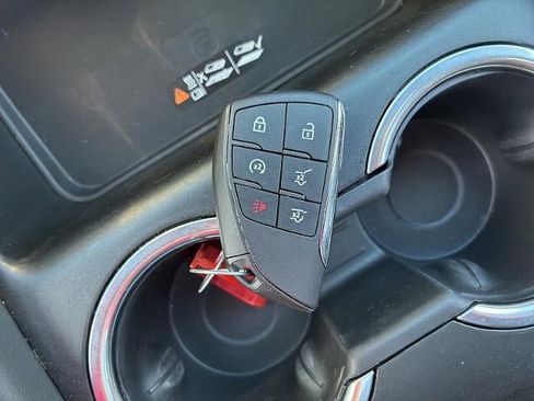 Used 2024 GMC Yukon AT4 w/ Technology Package image 31