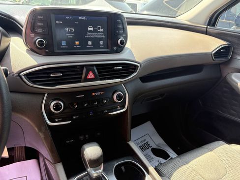 Used 2019 Hyundai Santa Fe SE FWD image 15