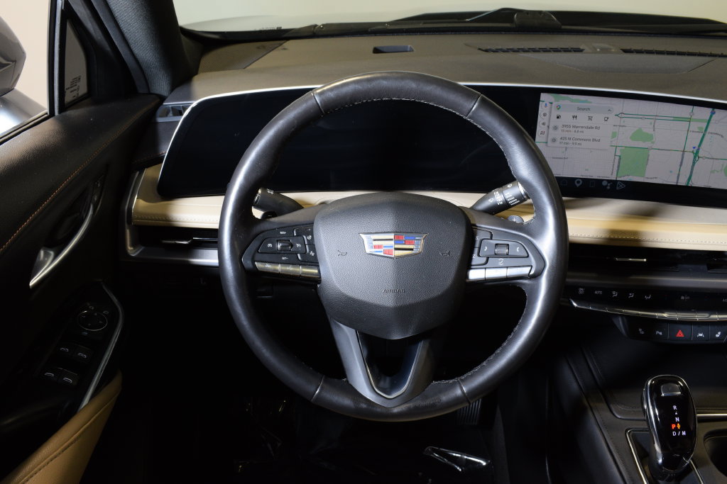Used 2024 Cadillac XT4 Luxury w/ Cold Weather Package AWD/4WD image 20