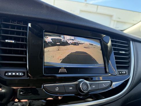 Used 2022 Buick Encore Preferred w/ Safety Package image 28