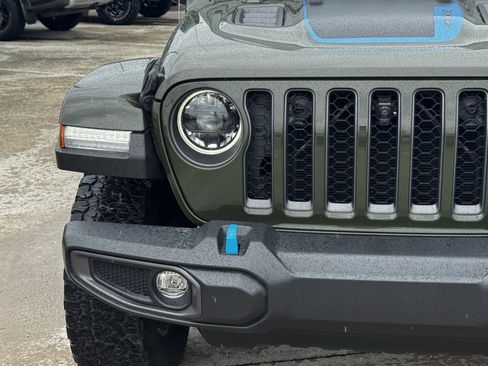 Used 2023 Jeep Wrangler Unlimited Rubicon 4xe w/ Safety Group AWD/4WD image 6