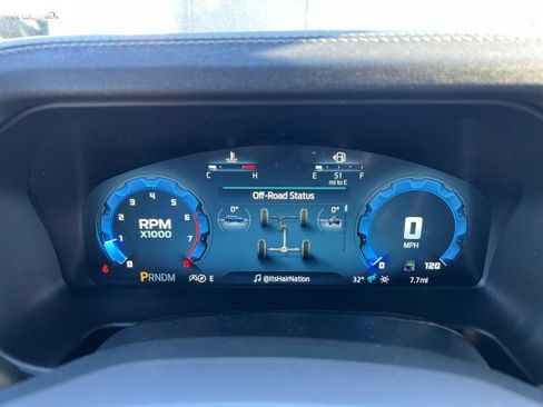 New 2025 Ford Bronco Badlands image 18