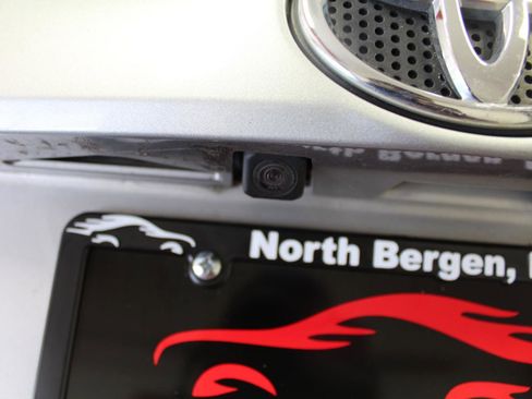 Used 2017 Toyota RAV4 XLE w/ Protection Package image 29