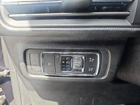 Used 2020 Lincoln Corsair Reserve w/ Equipment Group 201A AWD/4WD image 15