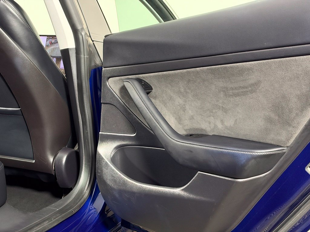 Used 2020 Tesla Model 3 Standard Range Plus RWD image 27