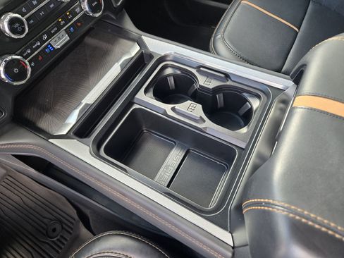 Used 2024 Ford F250 Platinum w/ FX4 Off-Road Package image 18