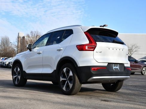 Certified 2025 Volvo XC40 B5 Plus image 5