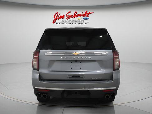 Used 2021 Chevrolet Suburban Premier AWD/4WD image 5