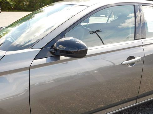 Used 2026 Nissan Altima 2.5 SR FWD image 11