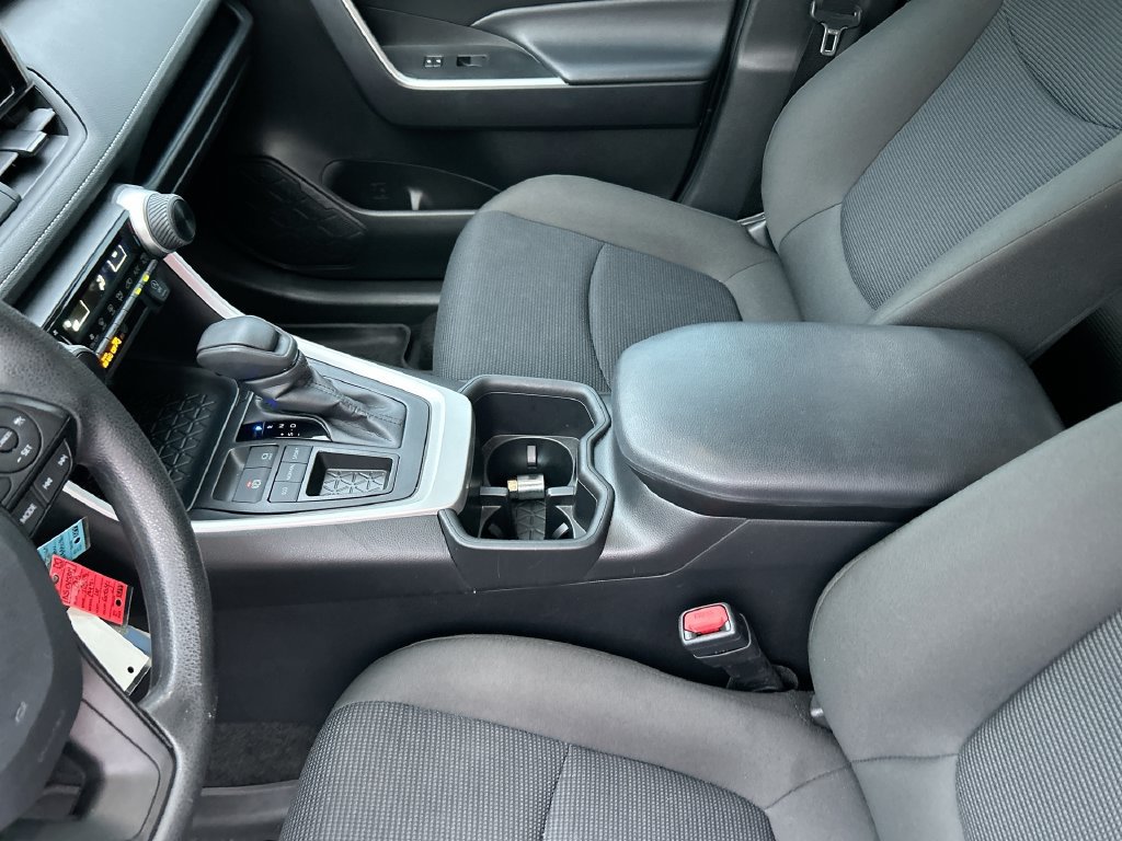 Certified 2024 Toyota RAV4 LE FWD image 27
