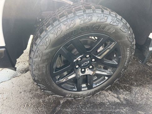 New 2026 Chevrolet Silverado 1500 Custom Trail Boss image 3