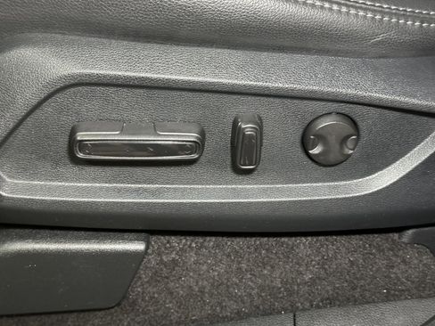 Certified 2024 Honda Pilot Touring image 23