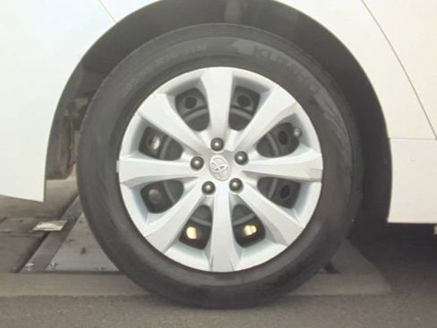 Used 2023 Toyota Corolla LE image 12