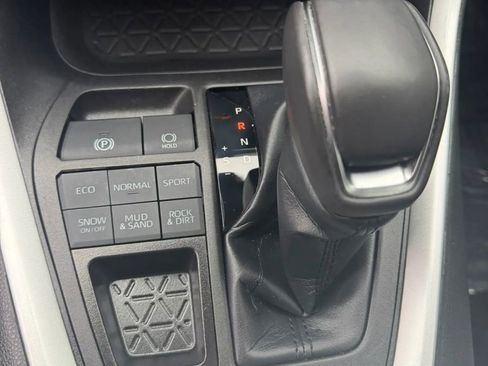 Used 2023 Toyota RAV4 XLE Premium AWD/4WD image 15