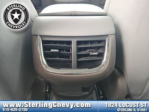 Used 2024 Chevrolet Malibu LT image 24