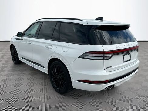 Used 2025 Lincoln Aviator Reserve w/ Luxury Package image 7