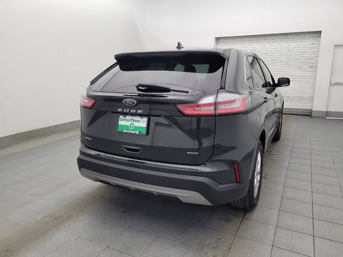 Used 2024 Ford Edge SEL image 7