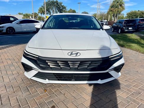 Used 2024 Hyundai Elantra SEL image 8