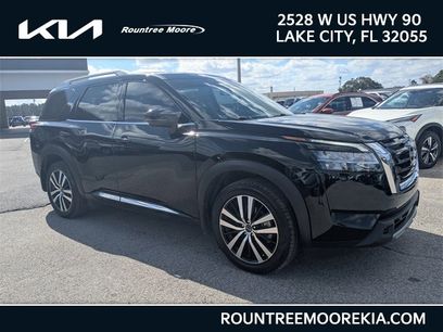 Used 2024 Nissan Pathfinder Platinum