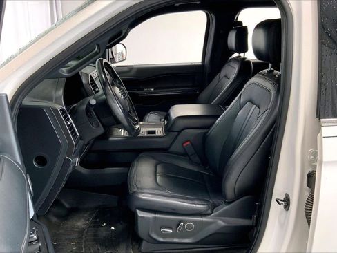 Used 2019 Ford Expedition Max Limited w/ Driver Assistance Package RWD image 15