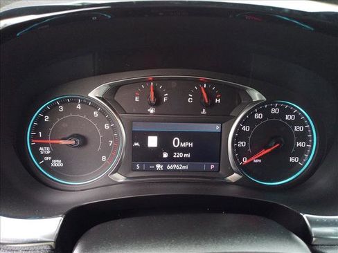 Used 2023 Chevrolet Traverse RS AWD/4WD image 15