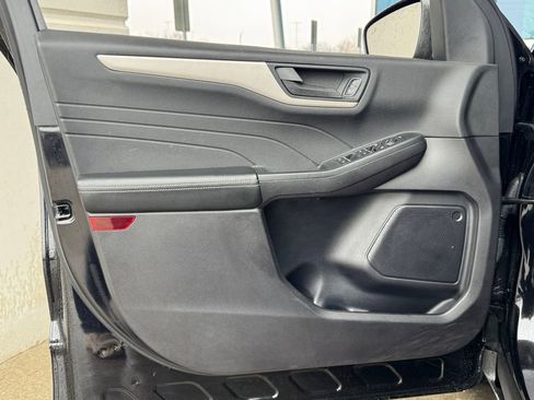 Used 2022 Ford Escape SE w/ Convenience Package image 11