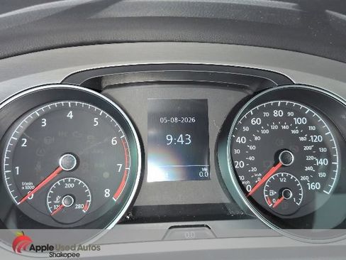 Used 2017 Volkswagen Golf SE FWD image 17