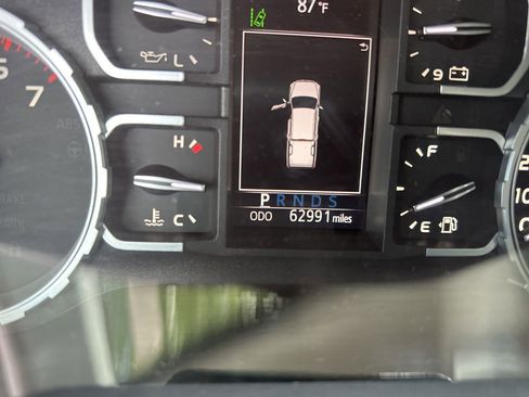 Used 2020 Toyota Tundra Platinum AWD/4WD image 6