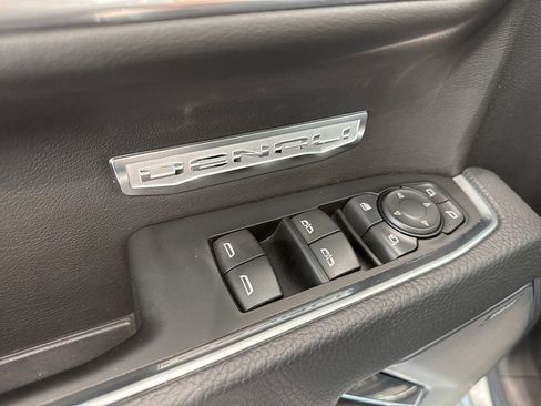 Used 2025 GMC Sierra 1500 Denali AWD/4WD image 38