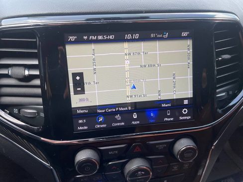 Used 2020 Jeep Grand Cherokee SRT image 14