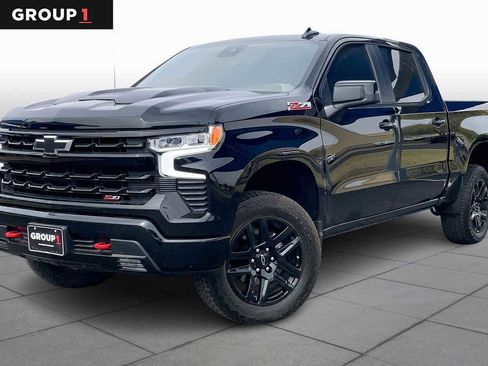 Used 2024 Chevrolet Silverado 1500 LT Trail Boss w/ Convenience Package II image 1