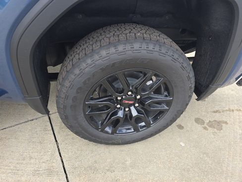 New 2026 GMC Sierra 1500 Elevation w/ Elevation Premium Package image 12