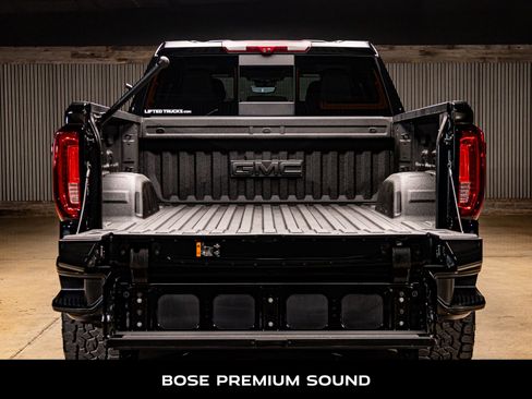 Used 2025 GMC Sierra 1500 Denali w/ Denali Reserve Package image 9