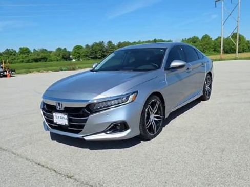 Used 2021 Honda Accord Touring image 3