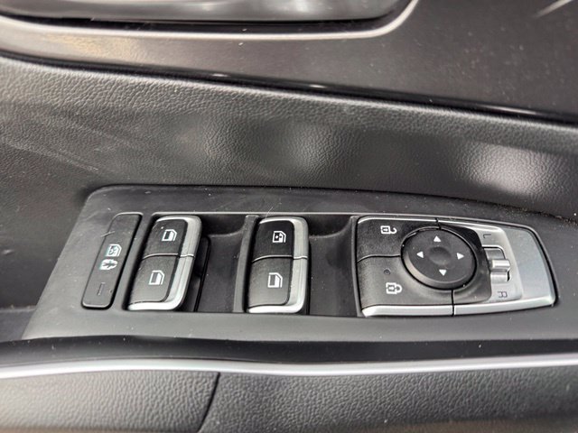 Used 2023 Kia Sorento LX FWD image 9