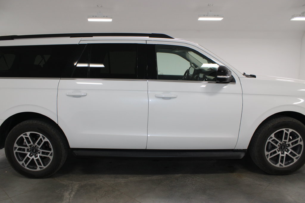 Used 2025 Ford Expedition Max Active AWD/4WD image 11