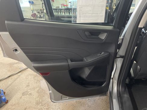 Used 2022 Ford Escape SE w/ Convenience Package image 18