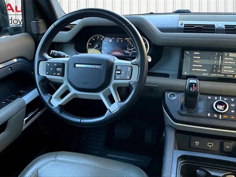 Used 2023 Land Rover Defender 110 S image 8