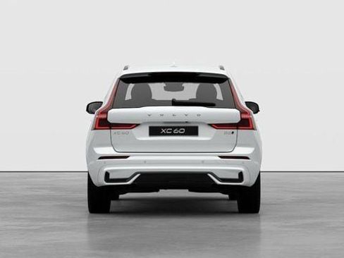 New 2026 Volvo XC60 B5 Plus w/ Protection Package Premier image 4