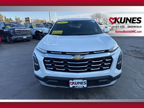 Used 2025 Chevrolet Equinox LT image 12