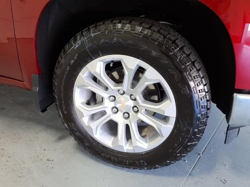 Used 2026 Chevrolet Silverado 1500 LTZ w/ LTZ Premium Package AWD/4WD image 9