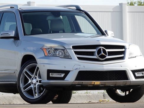 Used 2010 Mercedes-Benz GLK 350 4MATIC image 21