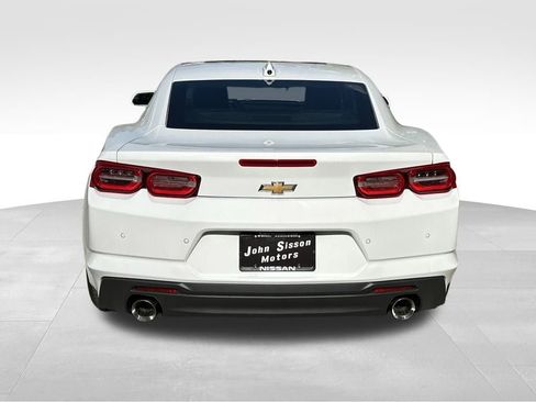 Used 2024 Chevrolet Camaro LT image 4