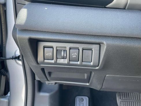 Used 2025 Subaru Outback Premium w/ Popular Package #1 image 9