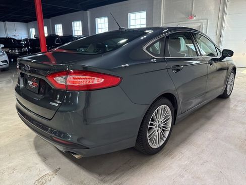 Used 2015 Ford Fusion SE w/ Equipment Group 202A image 7