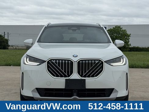 Used 2025 BMW X3 xDrive30i w/ Convenience Package AWD/4WD image 3