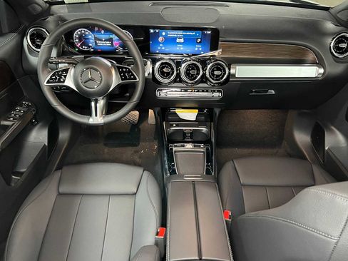 New 2026 Mercedes-Benz GLB 250 4MATIC image 40