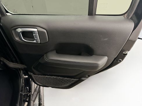 Used 2023 Jeep Wrangler Sahara w/ Cold Weather Group image 30