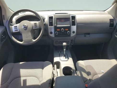 Used 2021 Nissan Frontier SV RWD image 11