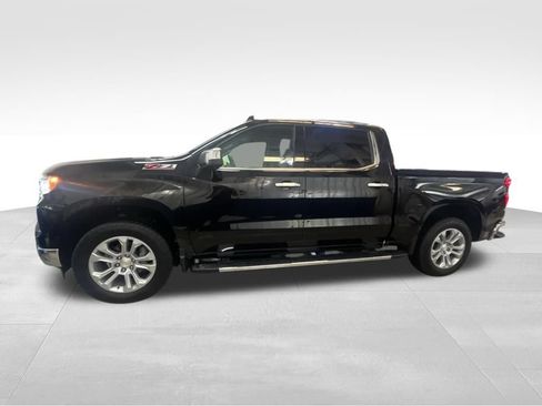 Used 2025 Chevrolet Silverado 1500 LTZ w/ LTZ Premium Package AWD/4WD image 2